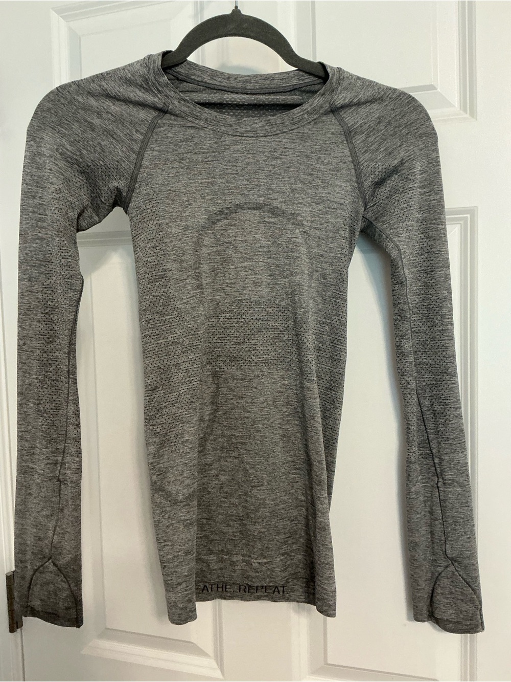 Lululemon Swiftly Tech Long-Sleeve Shirt 2.0 Hip Length